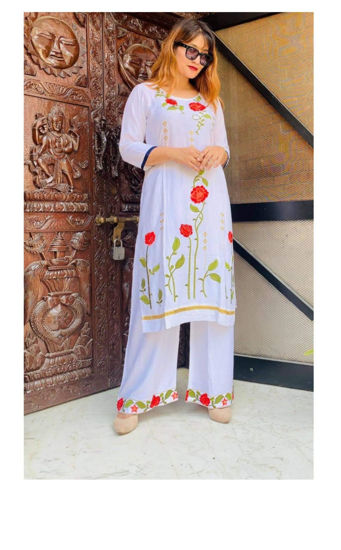 Picture of JunJely White Kurta Set- Women
