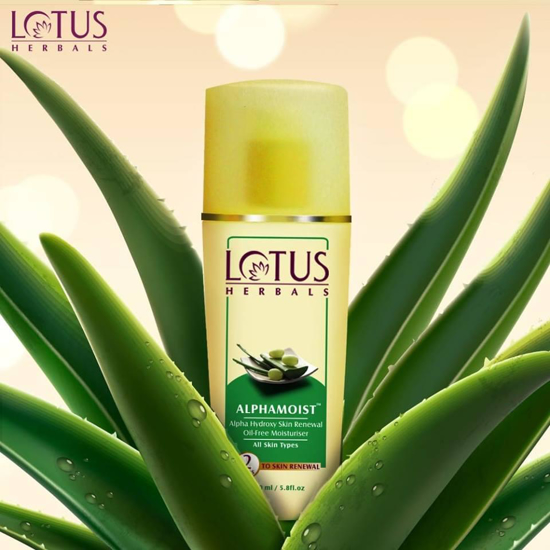 Picture of Lotus Herbals ALPHAMOIST Alpha Hydroxy Skin Renewal OilFree Moisturiser_170ml