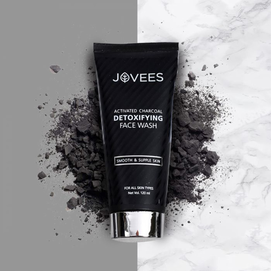 Picture of Jovees Activated Charcoal Detoxifying Face Wash-120ml
