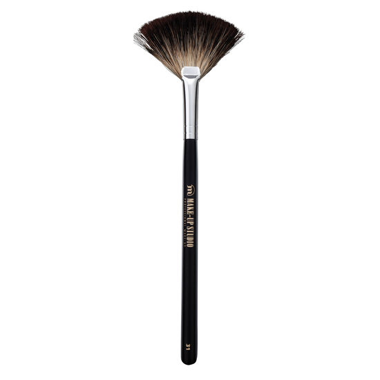 Picture of Make Up Studio Fan shaped brush / Racoon dog hair no. 31